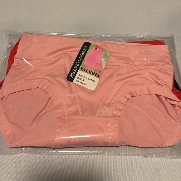 Set of 3️⃣ Valeria Women's Pink and Red Briefs - Picture 4 of 4